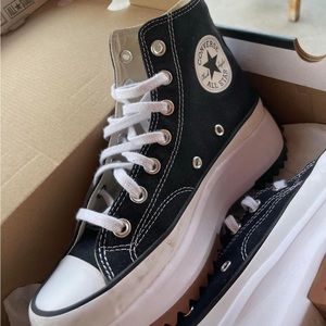 Black Unisex Run Star Hike Platform Converse